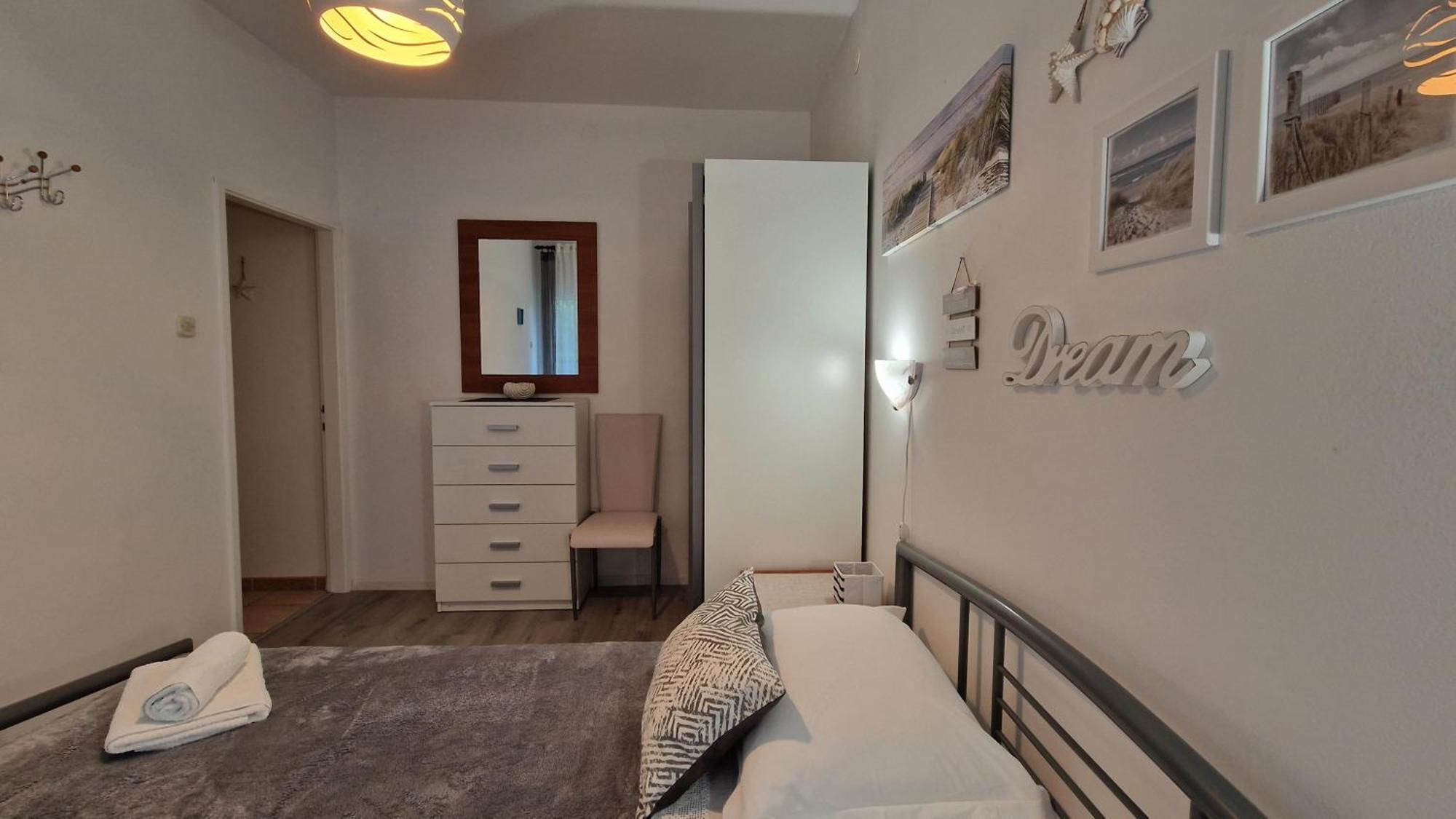 Apartments Godena Ровинь Экстерьер фото
